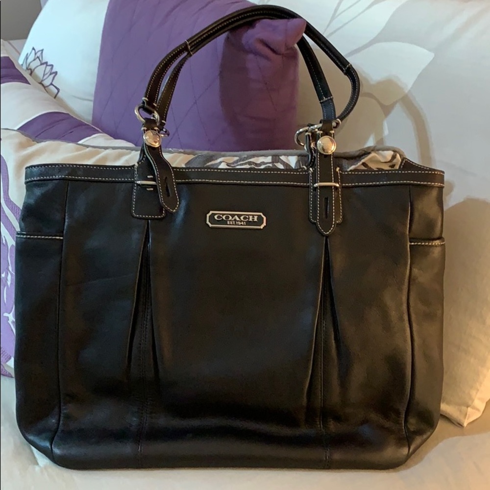 Coach Black Leather Shoulder Bag